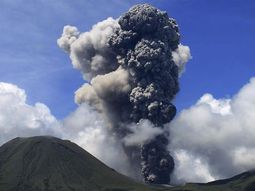 chile levanto el alerta rojo por el volcan copahue chile levanto el alerta rojo por el volcan copahue
