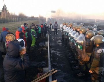 Gendarmería desalojó a estatales