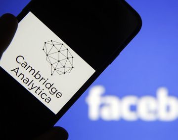 Cerró Cambridge Analytica, la compañía del escándalo de Facebook