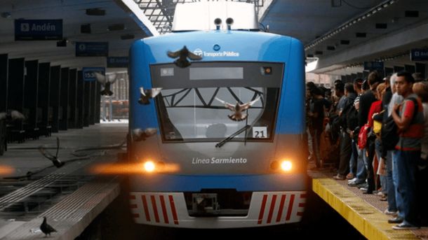 Por primera vez en la semana, el Tren Sarmiento funcionará hasta las 21