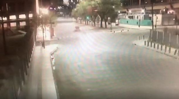 Constitución: delincuentes le tiraron una bomba a la policía en medio de una persecución