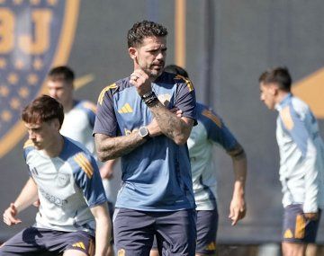 Tres regresos polémicos: Gago sorprende con su primera lista de convocados