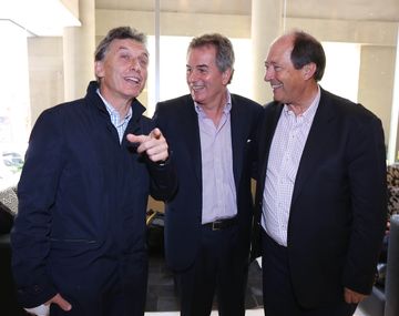 Macri negociará hoy con aliados el próximo ministro de Economía