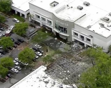 Al menos 21 por la explosión en un shopping de Florida