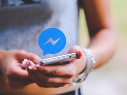 Facebook Messenger alcanza a WhatsApp en número de usuarios activos Facebook Messenger alcanza a WhatsApp en número de usuarios activos