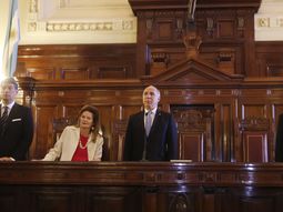 casi 8 de cada 10 argentinos aprueban el fallo de la corte y cree que la suba de tarifas no debe exceder el 50% casi 8 de cada 10 argentinos aprueban el fallo de la corte y cree que la suba de tarifas no debe exceder el 50%