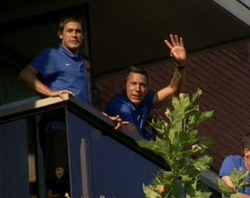 Así despidieron los hinchas a Boca rumbo al Monumental