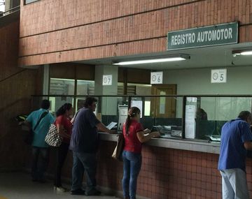 Los trámites para vender o comprar un auto se podrán hacer por Internet
