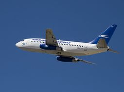 Avion JH 105