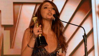 la colo costantino gano el primer martin fierro de cable 2025 para c5n la colo costantino gano el primer martin fierro de cable 2025 para c5n