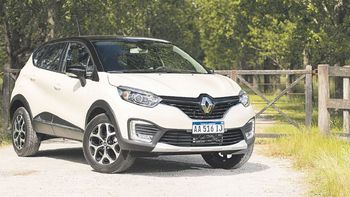 Renault lanzó en la Argentina al Captur. Renault lanzó en la Argentina al Captur.