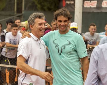 Rafa Nadal brindó una clínica en San Lorenzo para un centenar de niños