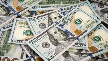 El dólar retrocedió tras dos jornadas consecutivas al alza. El dólar retrocedió tras dos jornadas consecutivas al alza.