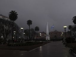 Se vino el agua y alertan por fuertes tormentas