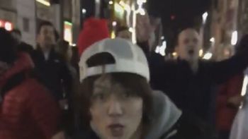 los hinchas de river contagian su pasion: mira a este japones enajenado los hinchas de river contagian su pasion: mira a este japones enajenado