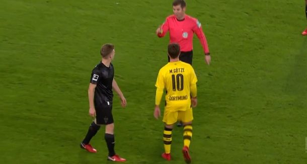 El volante no estuvo fino y se mostró muy molesto con su marca