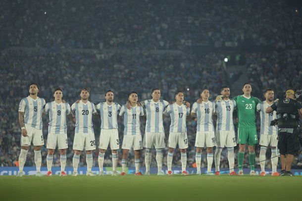 Ranking FIFA: la Selección Argentina sigue en la cima pero Francia ya no es segundo