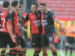 con dos goles de alan ruiz, el sorprendente colon goleo a belgrano en santa fe con dos goles de alan ruiz, el sorprendente colon goleo a belgrano en santa fe