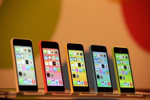 El fracaso del iPhone 5c: Apple baja la producción de teléfonos