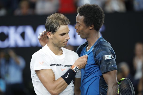 El saludo de Nadal y Monflis