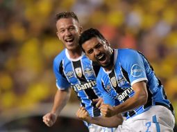 Festejo de Gremio que está muy cerca de la final Festejo de Gremio que está muy cerca de la final