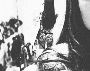 Candelaria Tinelli mostró su cola tatuada