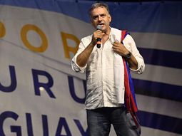 Yamandú Orsi no cree que la denuncia en su contra afecte el caudal de votos en las elecciones presidenciales uruguayas. Yamandú Orsi no cree que la denuncia en su contra afecte el caudal de votos en las elecciones presidenciales uruguayas.