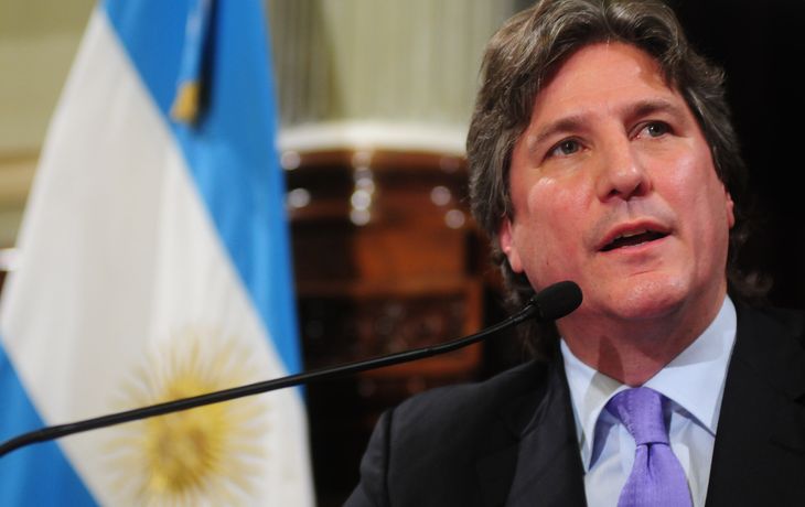 Terminó  juzgado por una justicia democrática