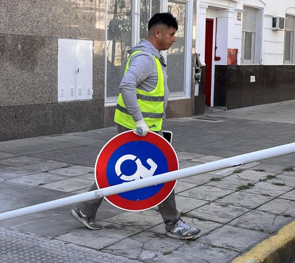 Fotos y videos: así levantó el Gobierno de Jorge Macri las reservas de estacionamiento irregulares
