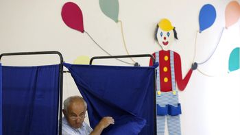 grecia ya comenzo la votacion del referendum grecia ya comenzo la votacion del referendum