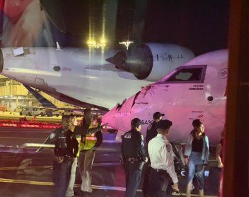 Choque de aviones en Nueva York dejó al menos un herido