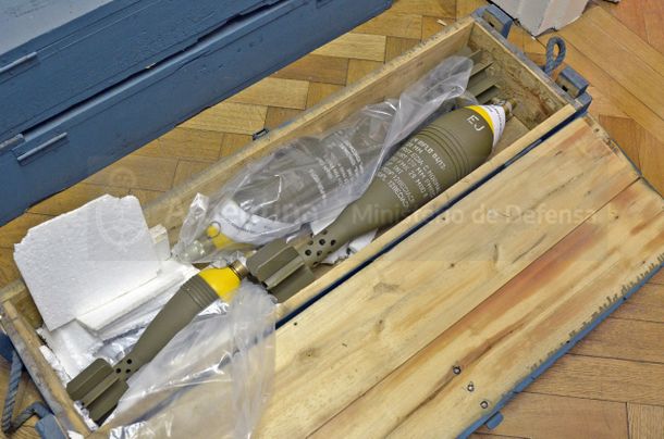 Encontraron explosivos en un baño del Ministerio de Defensa