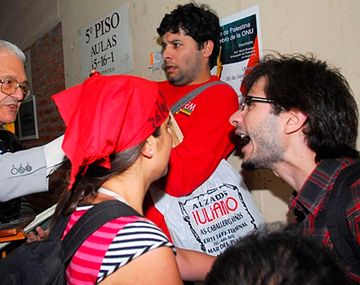 Renunció uno de los jueces que redujo pena a abusador de menores