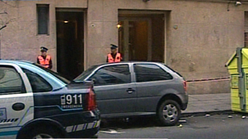 asaltan y toman de rehen a una familia en recoleta asaltan y toman de rehen a una familia en recoleta