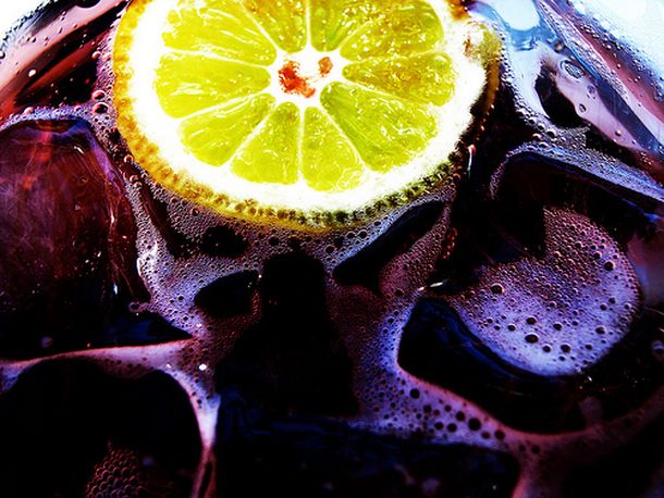 El vino tinto con coca, la moda que causa furor en Nueva York