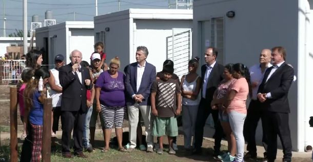 Macri entregó viviendas en Santa Fe