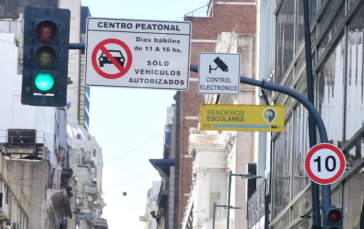 Rechazan pedido de estacionamientos y sigue en pie la restricción vehicular céntrica