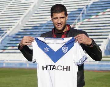 Sebastián Domínguez fue presentado como nuevo DT de Vélez: Es un orgullo