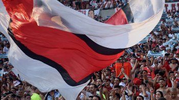 River habilitará la venta de cerveza con alcohol en el Monumental: quiénes podrán tomar