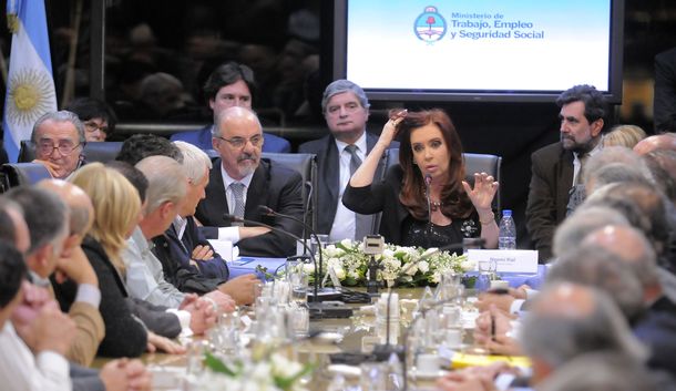 Salario mínimo: acordaron 2.875 pesos, en dos tramos