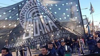 paro y movilizacion de trabajadores del neumatico en reclamo de aumento salarial paro y movilizacion de trabajadores del neumatico en reclamo de aumento salarial