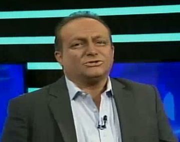 El imitador de Del Sel propuso definir por penales las elecciones en Santa Fe