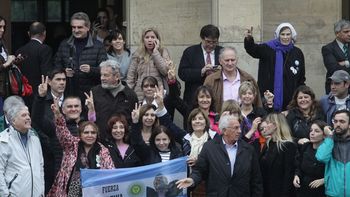 cristina se reune esta tarde con los diputados del frente para la victoria cristina se reune esta tarde con los diputados del frente para la victoria