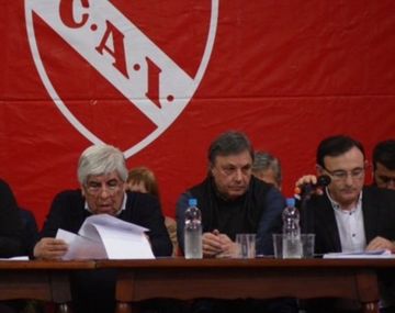 La dirigencia de Independiente denunció penalmente a los Moyano