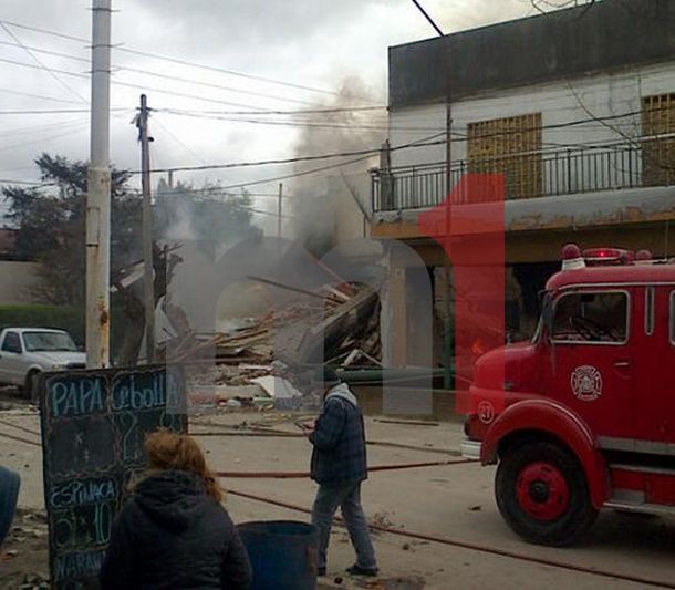 Virrey del Pino: una explosión en un mini mercado deja varias víctimas