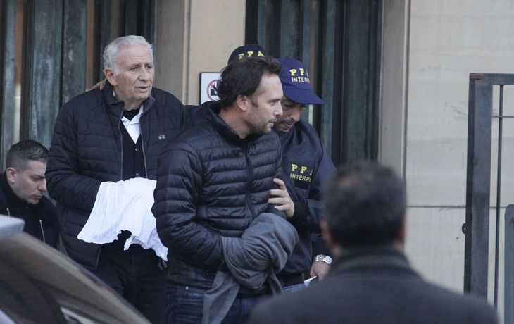 El juez Bonadío rechazó el pedido de extradición de Eduardo Deluca y los Jinkis.