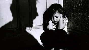 un hombre golpeo de manera brutal a la bebe de su pareja y se fugo un hombre golpeo de manera brutal a la bebe de su pareja y se fugo