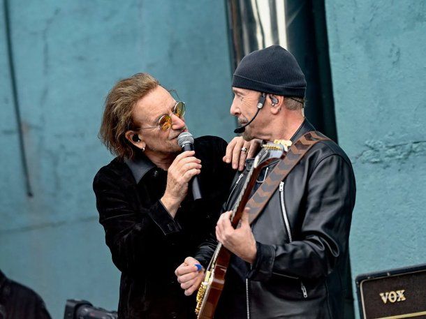 U2
