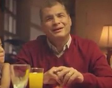 El Presidente de Ecuador fue criticado por un video con saludo navideño