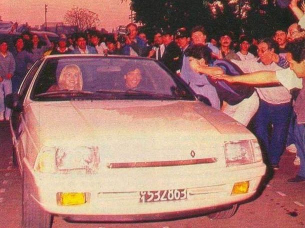 Se vende la histórica cupé Fuego de Diego Maradona que manejó en la década del 90